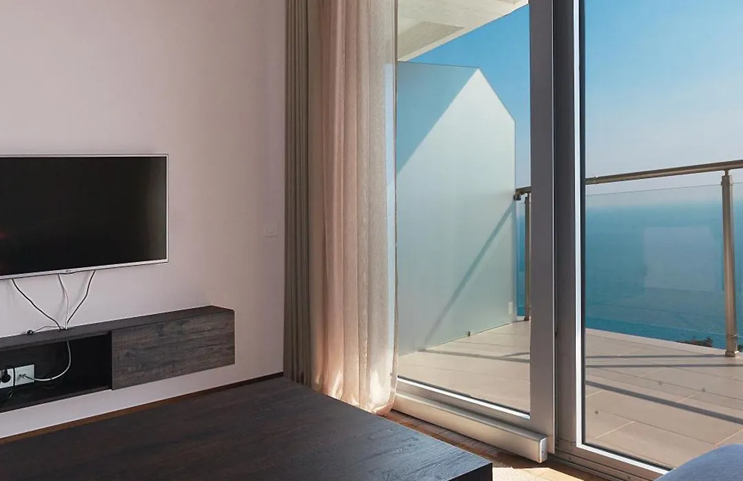 Tophill Altezza Stunning Sea View & Terrace-1