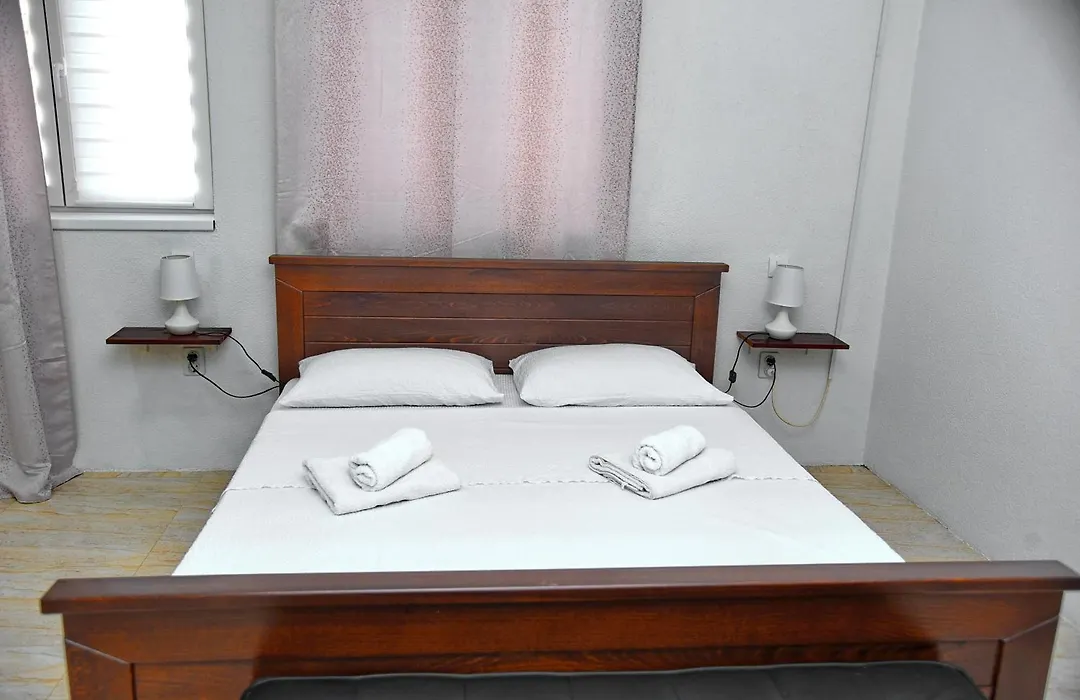 Apartments Sea Star-1