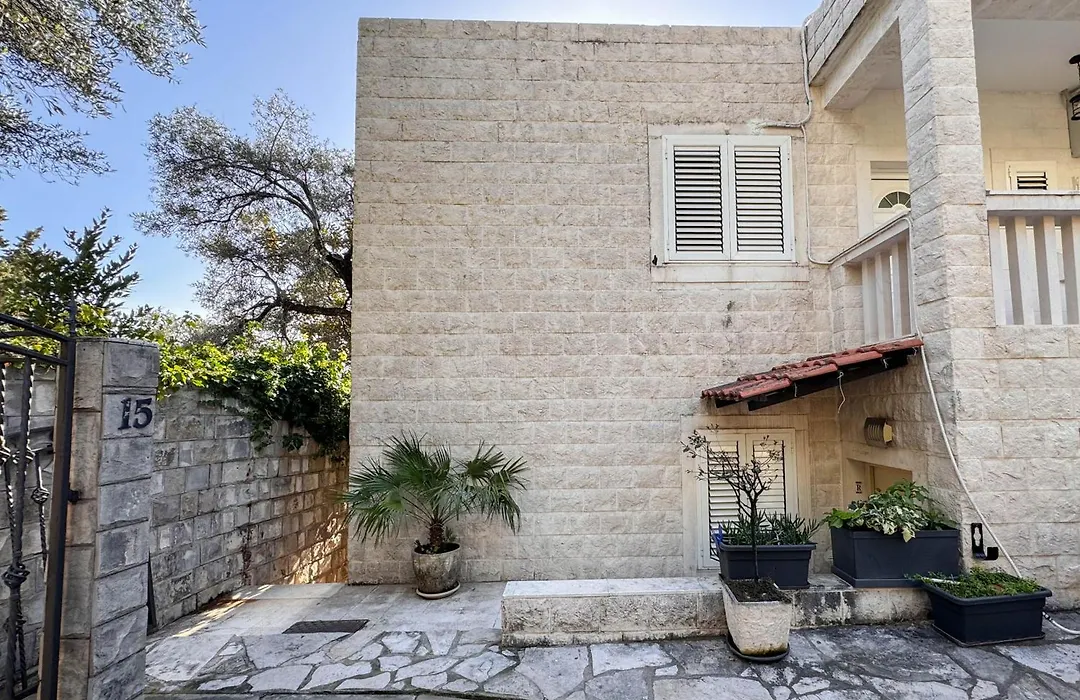 Apartment Radovic-1