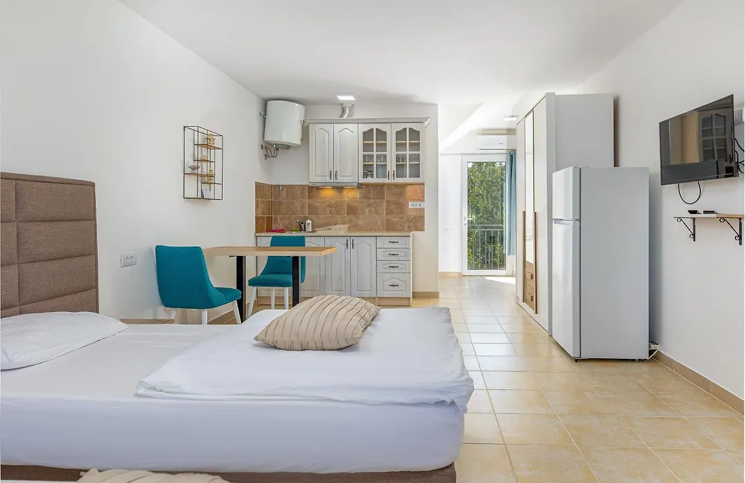 Apartments Lustica-1