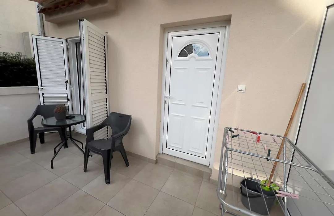 Casa Apartments, One-Bedroom Apartment-1