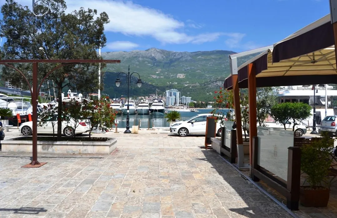 Sea Paradise Apartment-1