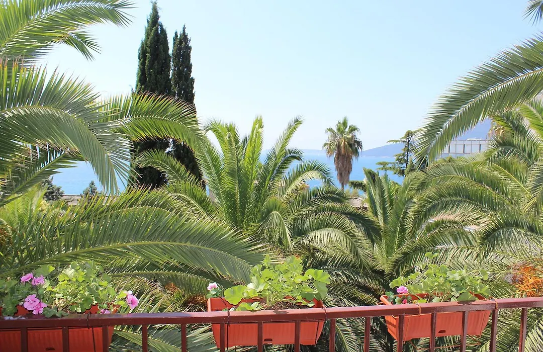 Apartmani I Sobe Goca-1