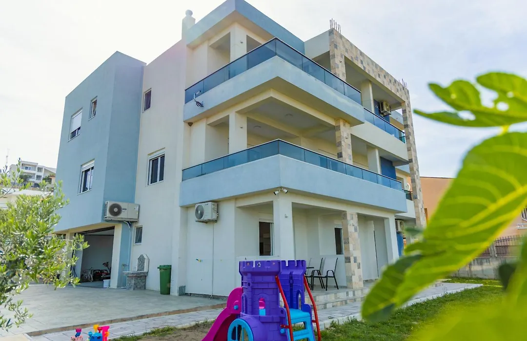 Deron Apartments-1