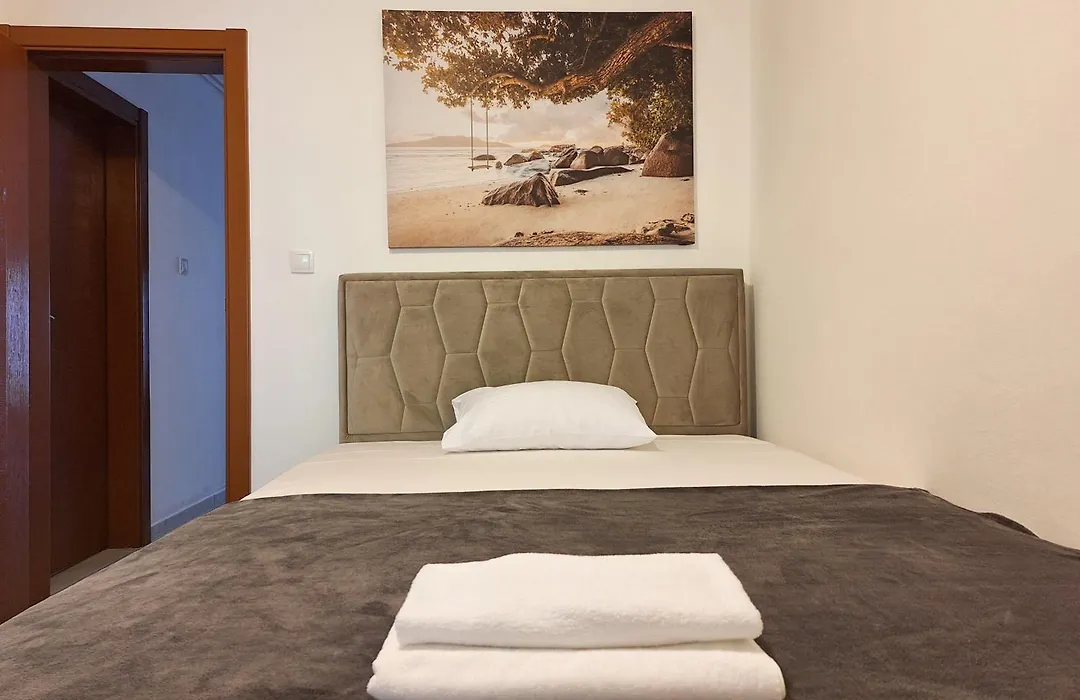 Apartmani Hortenzija-1
