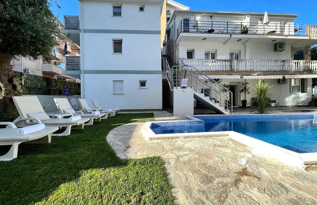 Apartments Monika-1