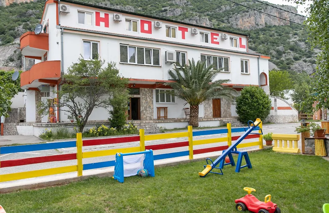 Hostel Izvor-1