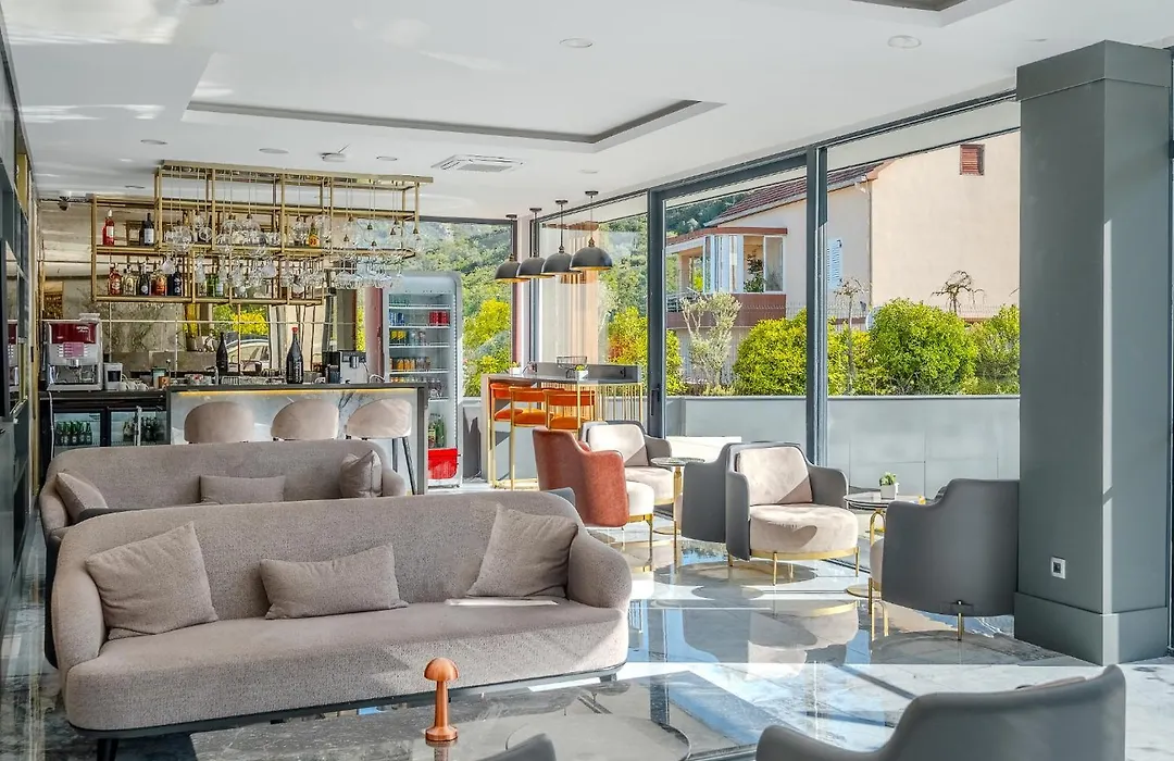 Montenegro Lodge-1