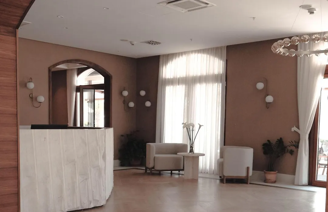 Hotel Pine-1