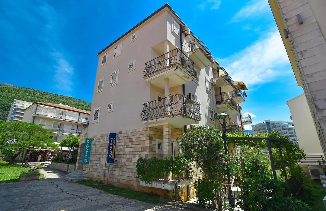 Blue Mare Apartment-1