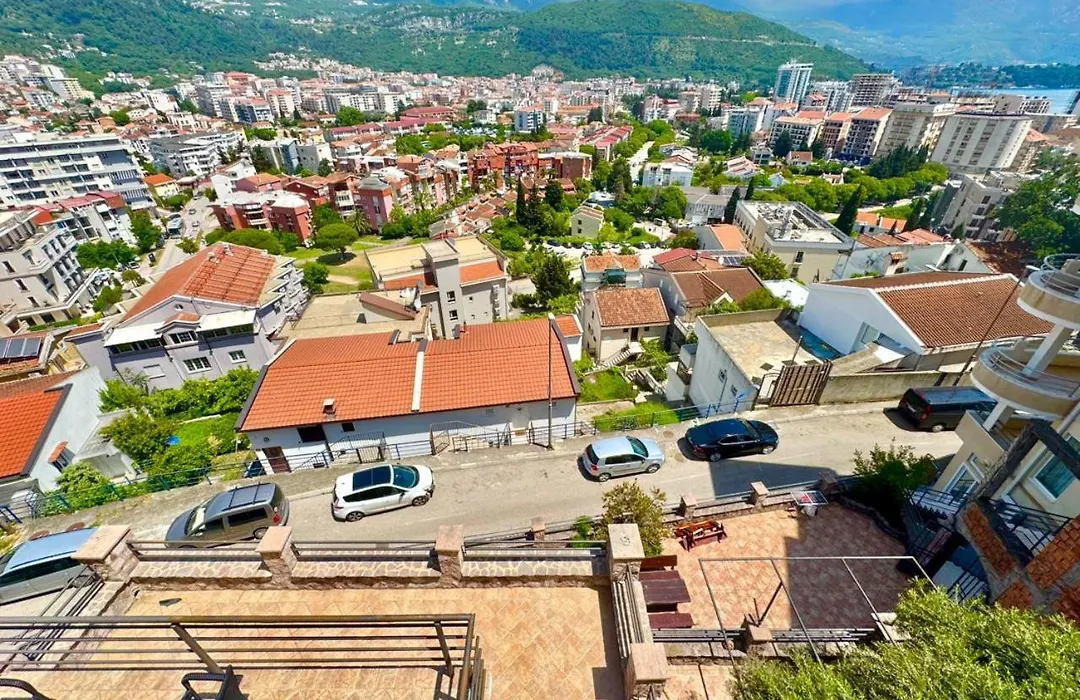 Contessa Apartments-1