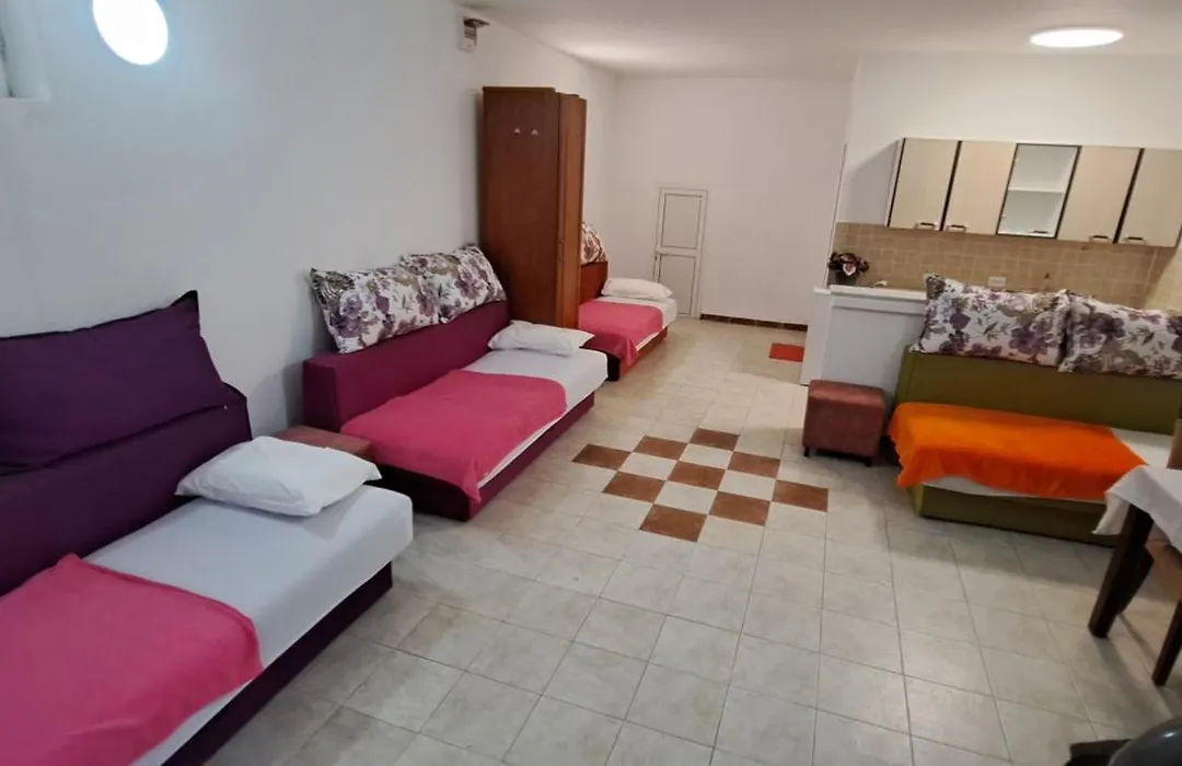 Apartments And Rooms Villa Gaga 3-1