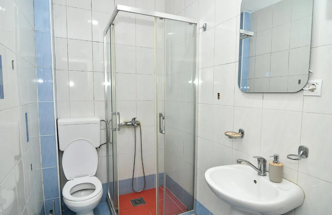 Perfect Location Close To Jaz Beach - Apartments Rora Knezevic-1