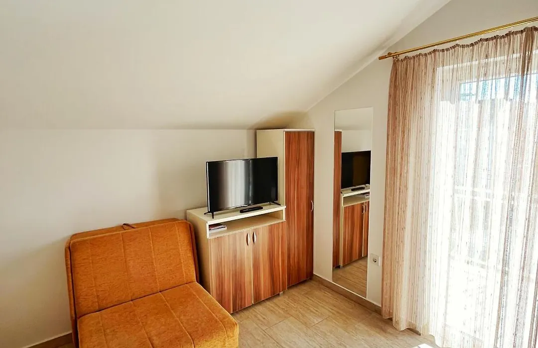 Apartments Dosljak-1