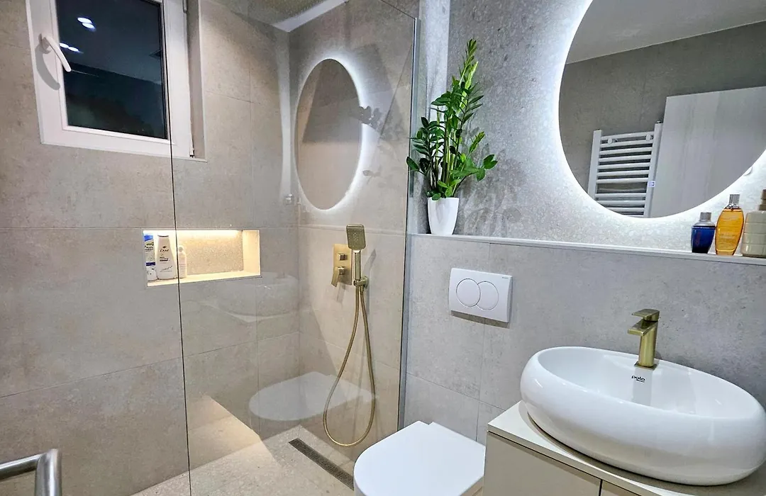 Agallery-1