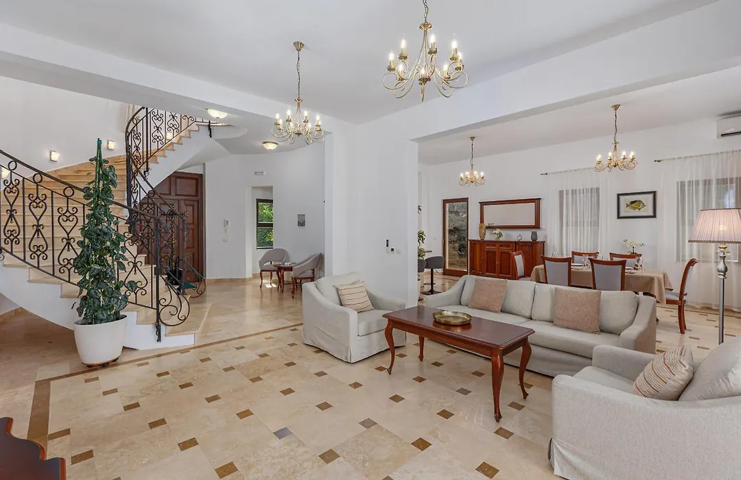 Oak Leaf Residences-1