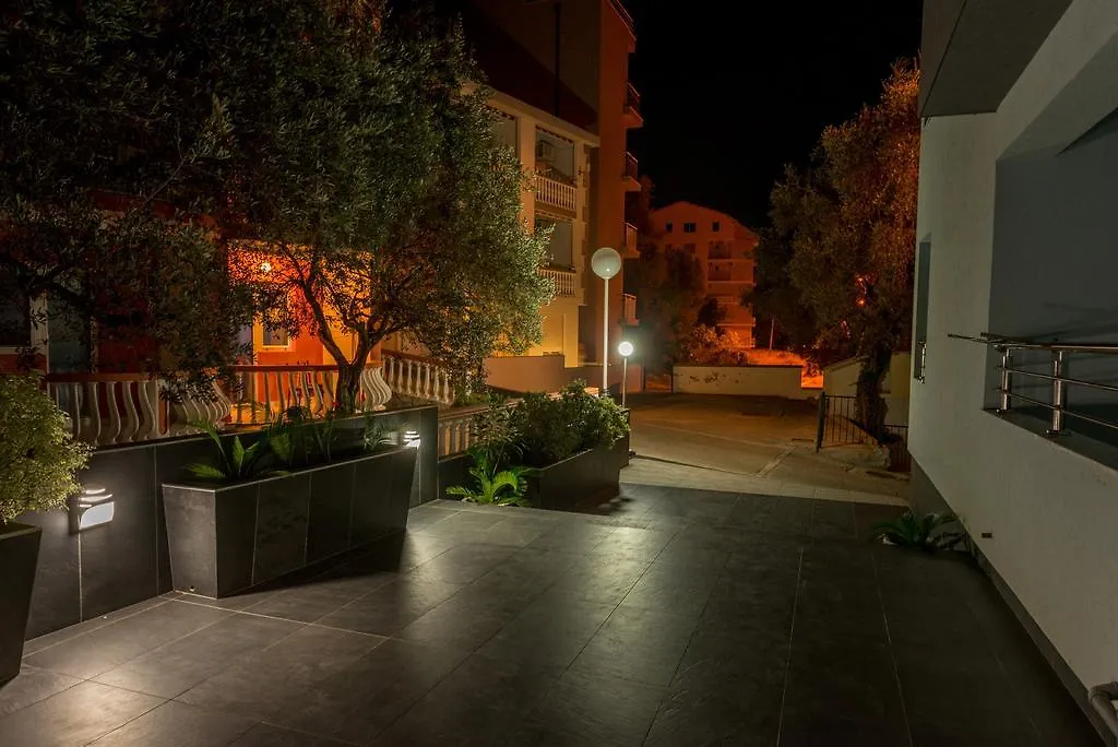 Apartmani Barovic Becici-1