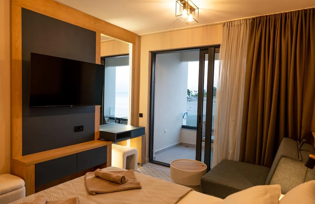 Sea Star Apartments-1