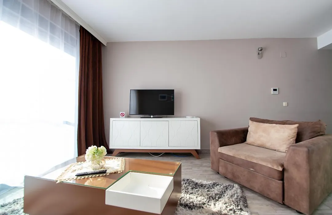 Apartments Villa Jelena-1