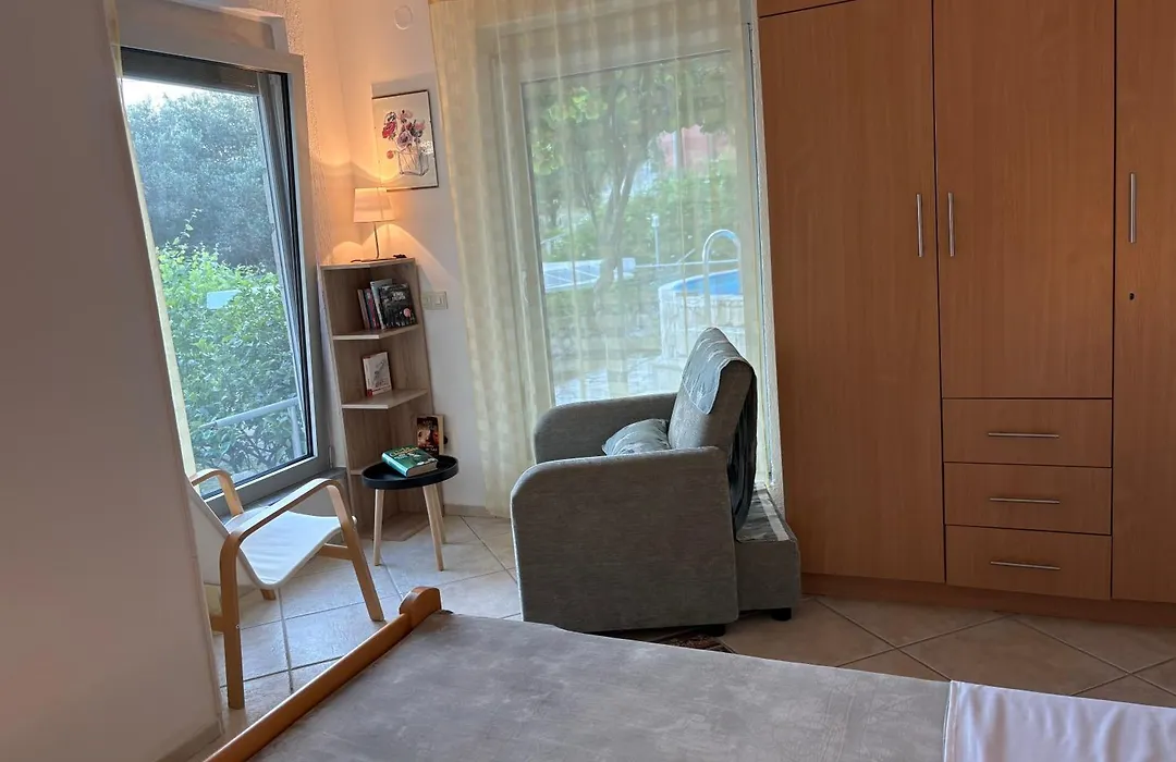 Apartments Mirian-1