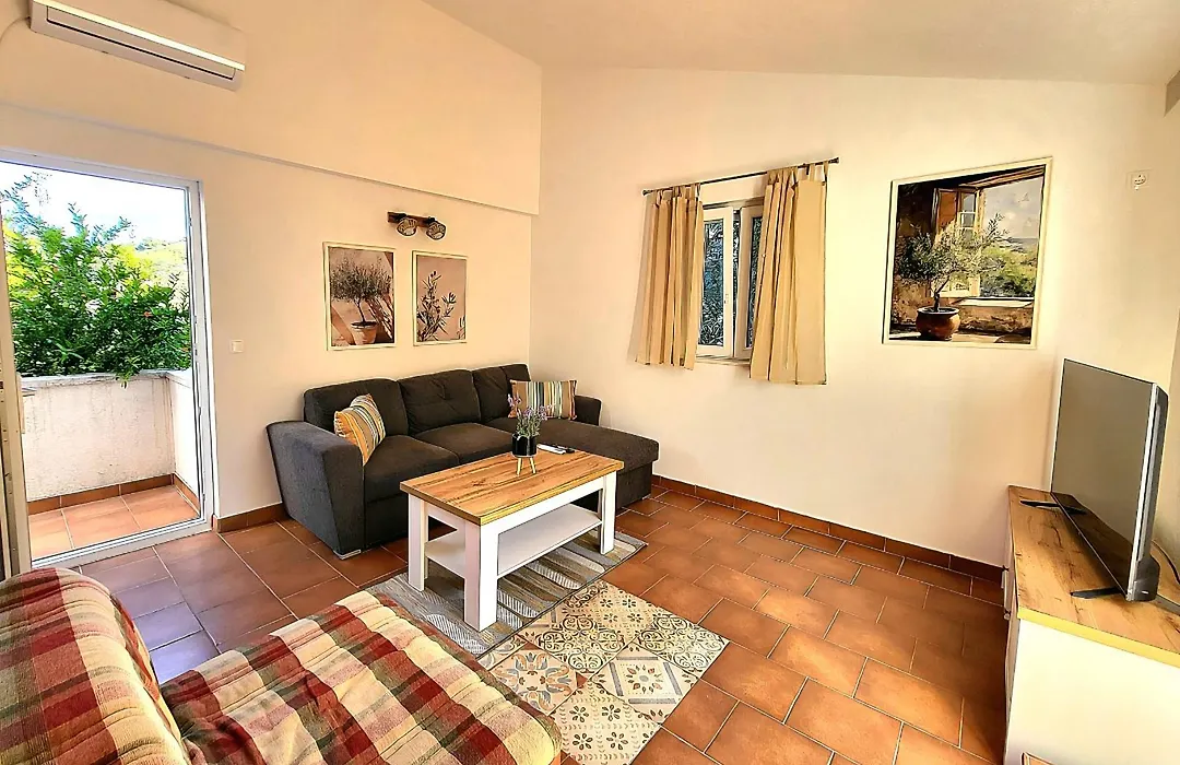 Apartments Maris-1