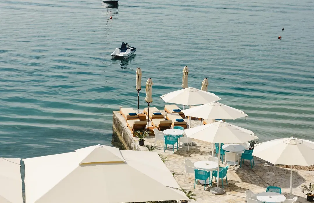 Boutique Hotel And Spa Blanc & Bleu - Blanche-1