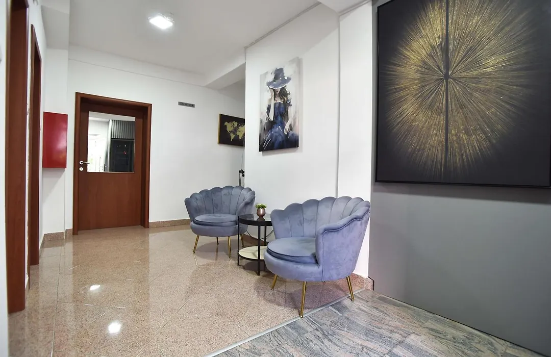 Garni Hotel S Coast-1