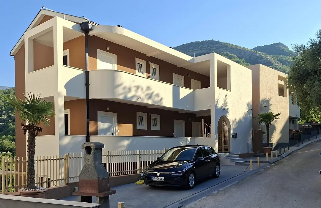 Apartments Danilo Kazanegra-1