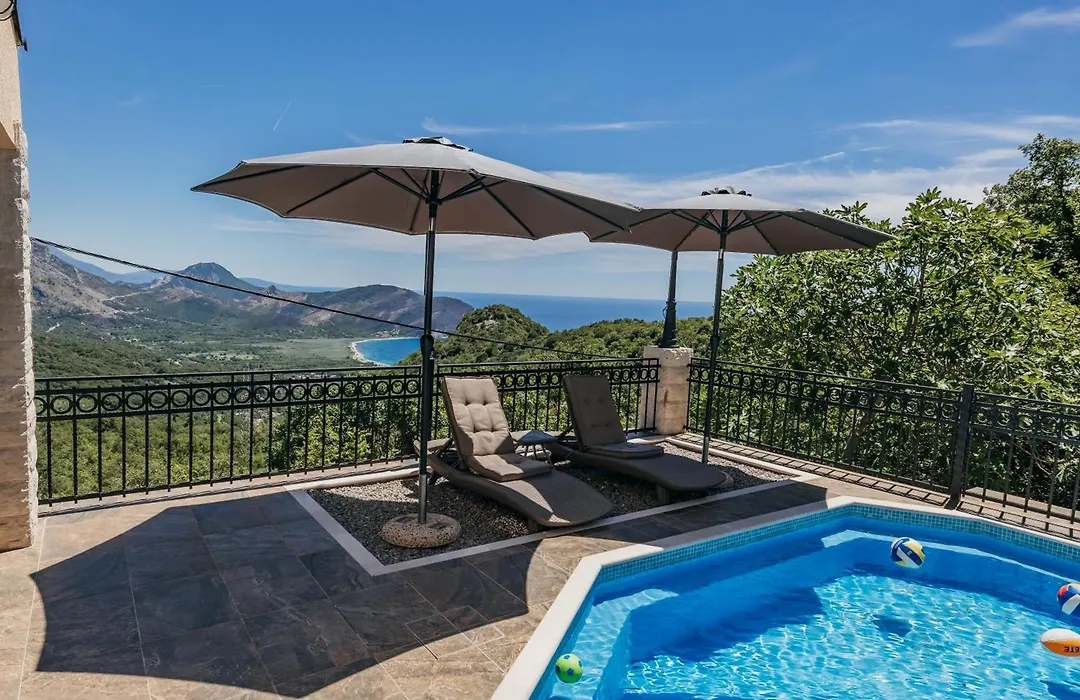Villa Robinson-1
