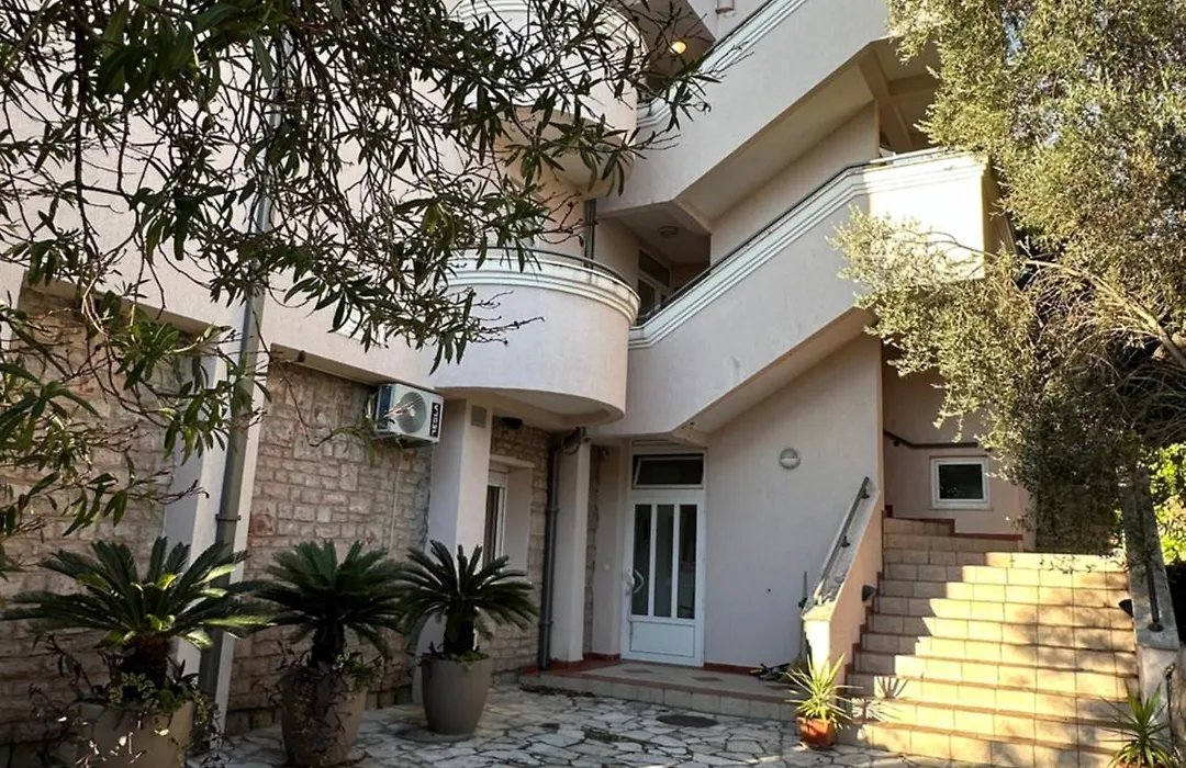 Apartments Anastasija-1
