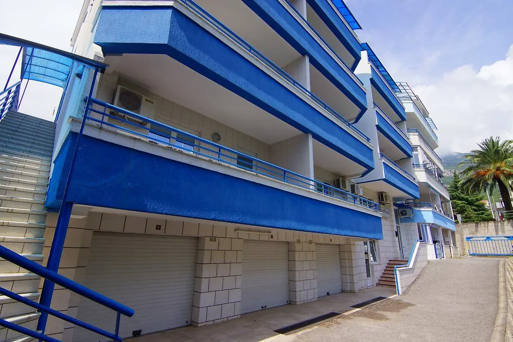 Blue Palace Guest House-1