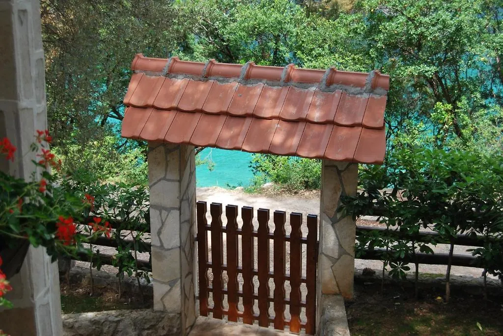 Hotel Art Media-1