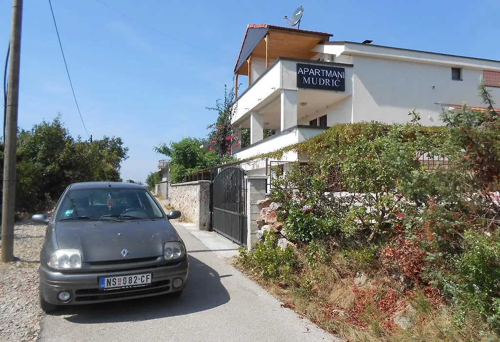 Apartments Mudric-1
