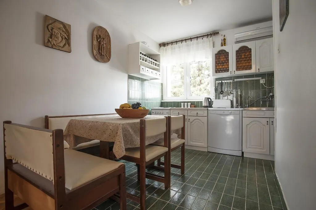 Apartman Mina-1