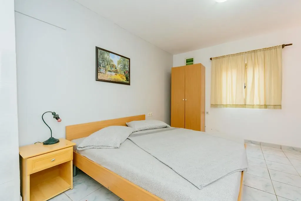 Mc Apartments-1