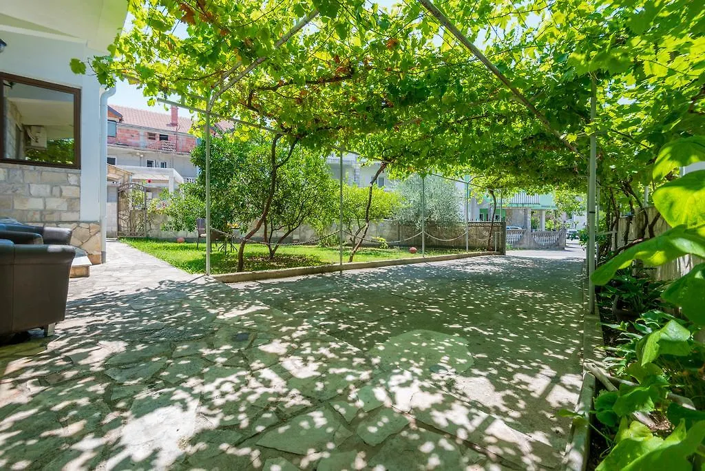 Apartmani Krgusic-1