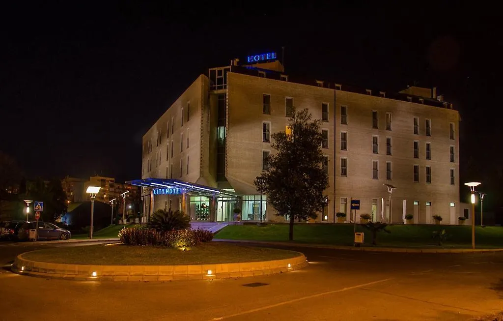 City Hotel-1