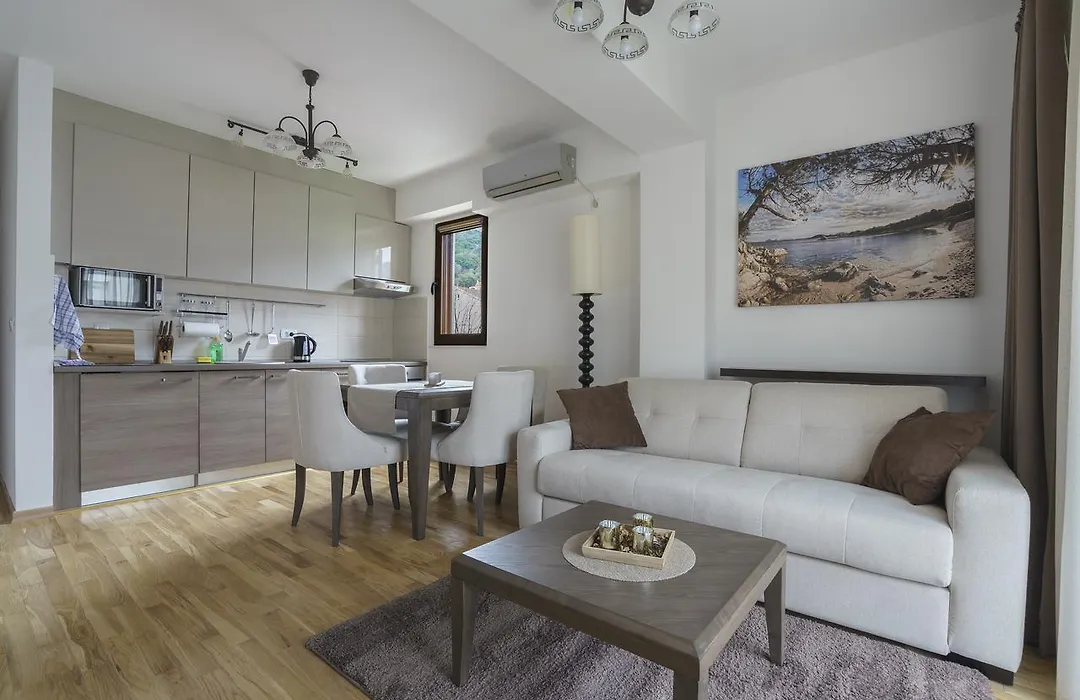 Apartments Lora Jadranskij Put-1