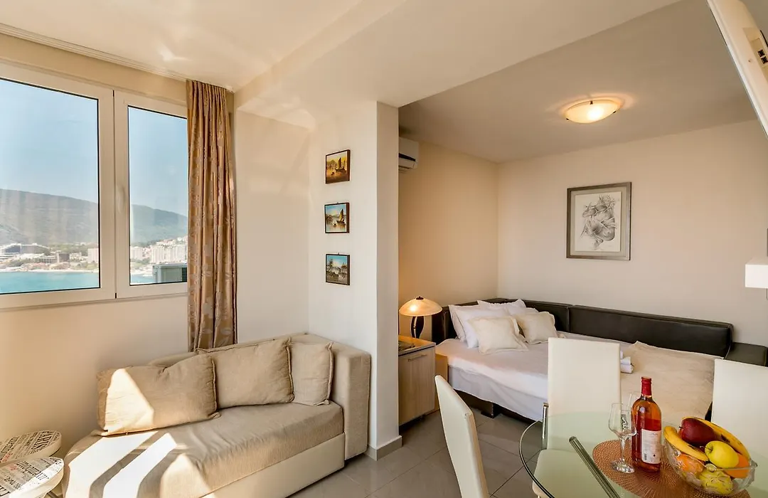Penthouse View Hn-1