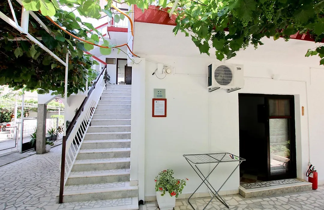 Guest House Bajceta-1
