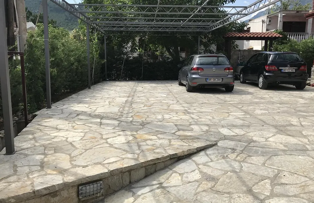 Apartmani Tomovic-1