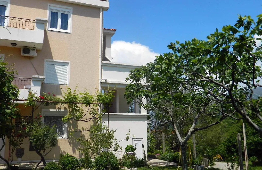 Apartments Villa Andjela-1