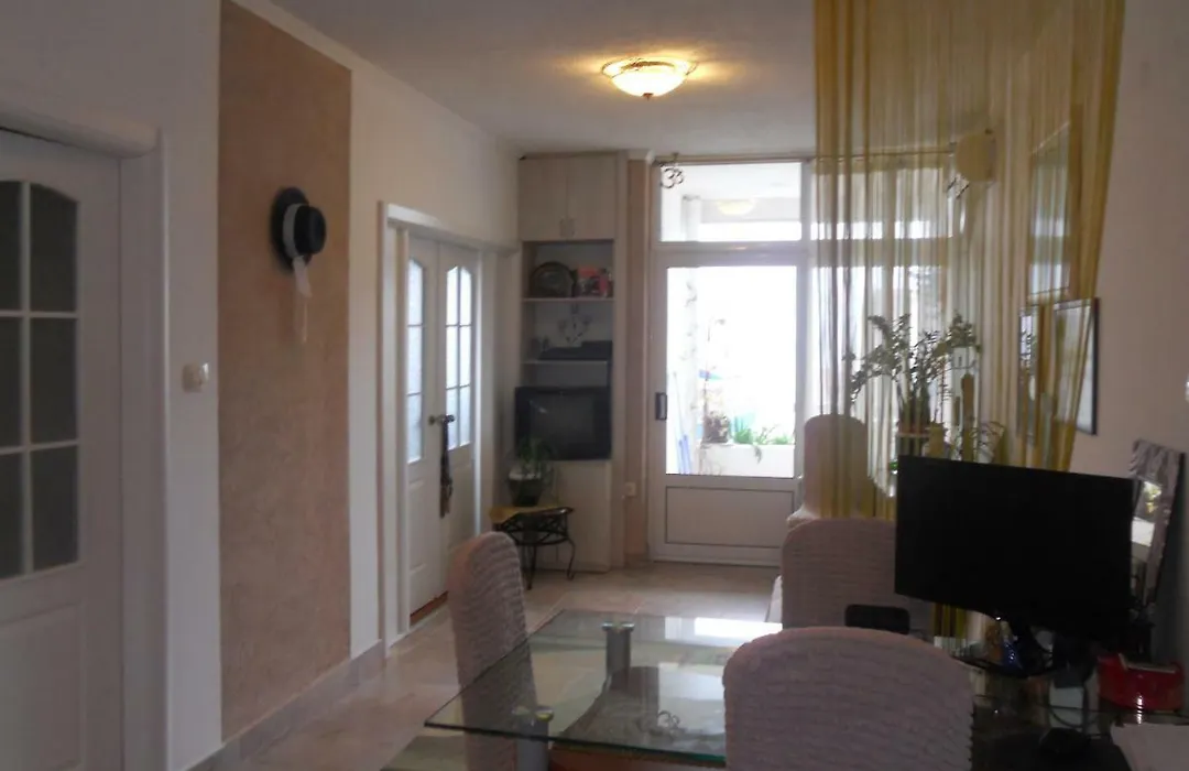 Apartment Mika-1
