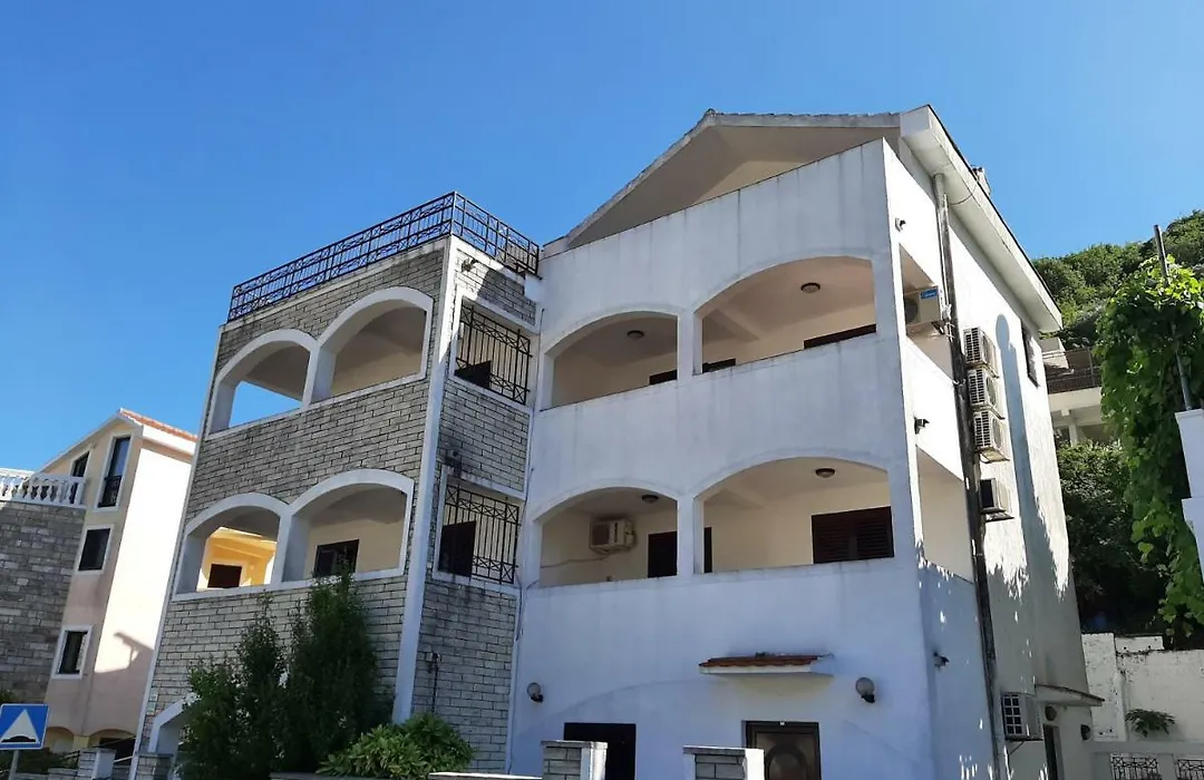 Bologna Apartments-1