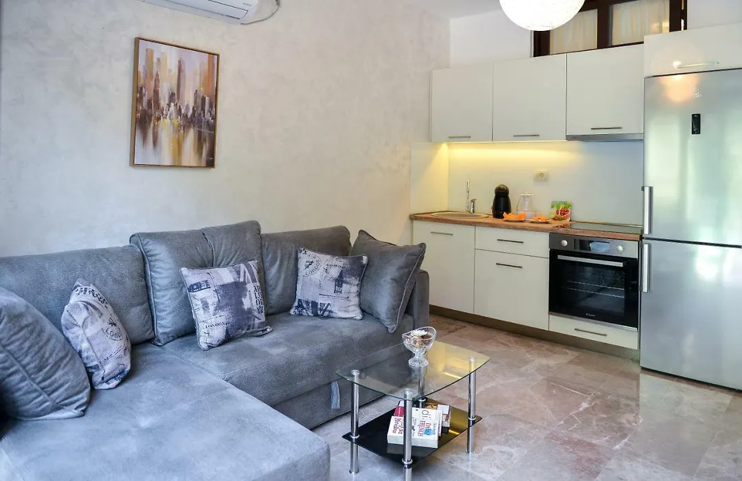 Brand New Apartments - Free Parking-1