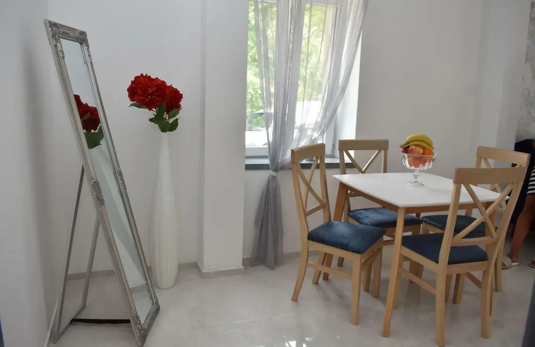 Art Apartments-1