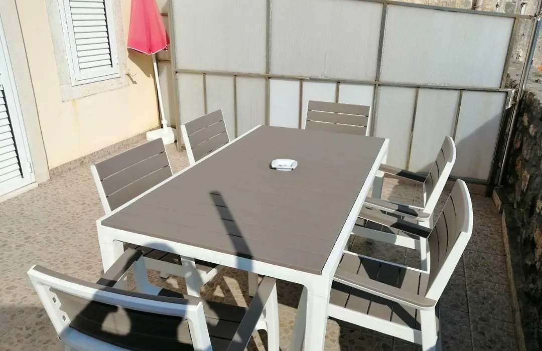 R-Club Old Town Apartments-1