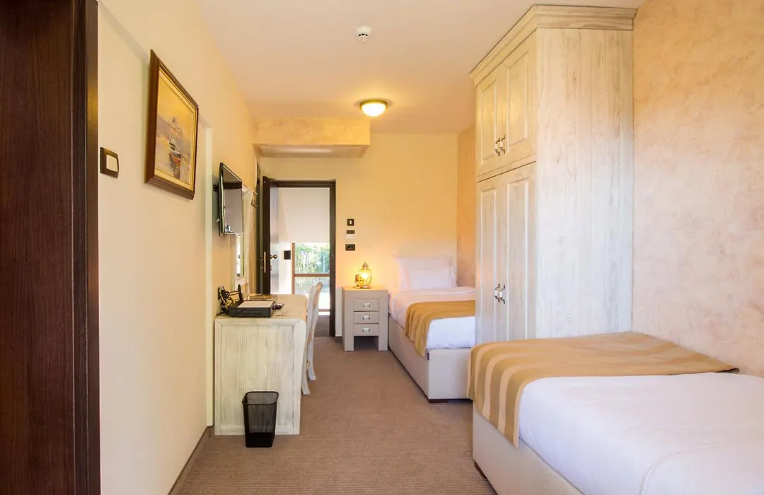 Hotel Helada-1