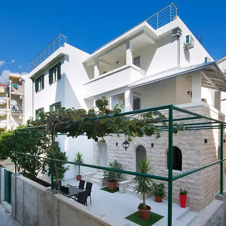 Mediterranean Apartment Budva-3