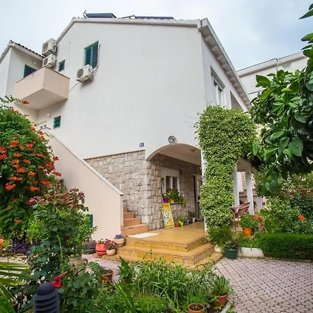 Rooms & Apartments Boskovic-2